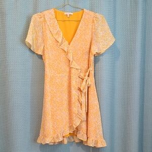 NWOT Sz Small Skies Are Blue Yellow Floral Mini Dress